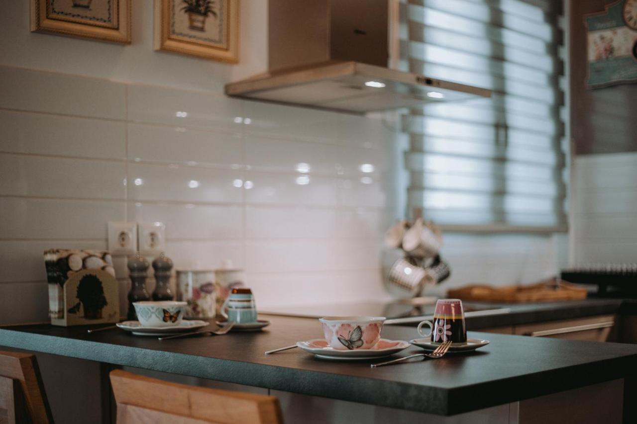 Eleni'S Guesthouse Aprovaton Екстериор снимка